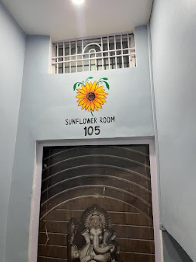 Guest house Lotus Paying Varanasi